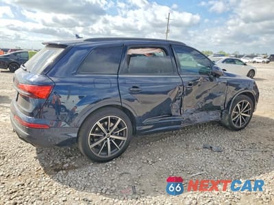 Trzecie zdjęcie samochodu z tyłu: 2025 AUDI Q7 PREMIUM PLUS VIN:WA1LCBF77SD007490 - miniatura