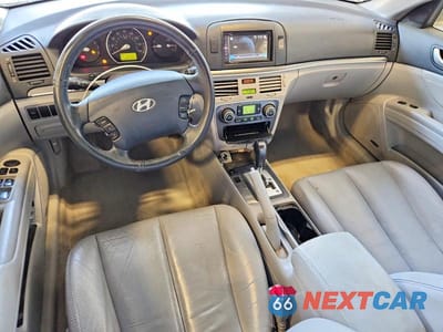 Zdjęcie 8 z 11 samochodu: 2008 HYUNDAI SONATA SE V6 VIN:5NPEU46F38H378874 - miniatura