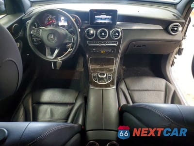 Zdjęcie 8 z 12 samochodu: 2018 MERCEDES-BENZ GLC 300 VIN:WDC0G4JB3JV041322 - miniatura