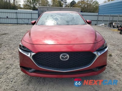 Piąte zdjęcie samochodu w środku: 2021 MAZDA 3 PREMIUM VIN:JM1BPADL9M1318536 - miniatura