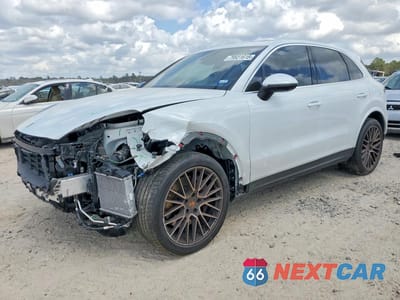 2023 PORSCHE CAYENNE BASE WP1AA2AY6PDA06517 - główne zdjęcie licytacji z USA - miniatura