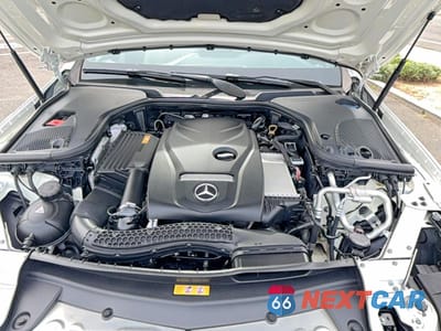 Zdjęcie 7 z 10 samochodu: 2017 MERCEDES-BENZ E 300 VIN:WDDZF4JB7HA218901 - miniatura