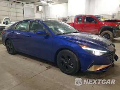 Czwarte zdjęcie samochodu z boku: 2023 HYUNDAI ELANTRA SEL VIN:KMHLM4AG5PU435177 - miniatura