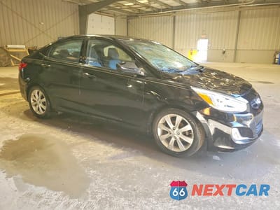 Czwarte zdjęcie samochodu z boku: 2014 HYUNDAI ACCENT GLS VIN:KMHCU4AE9EU704017 - miniatura