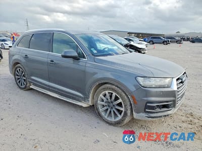 Czwarte zdjęcie samochodu z boku: 2018 AUDI Q7 PRESTIGE VIN:WA1VABF72JD009581 - miniatura