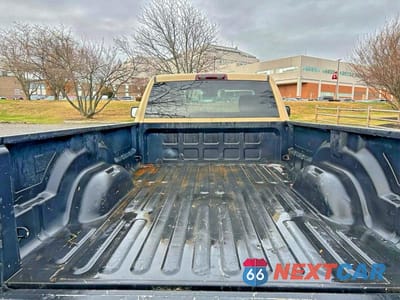 Zdjęcie 6 z 10 samochodu: 2022 RAM 1500 CLASSIC TRADESMAN VIN:3C6JR6DGXNG300823 - miniatura