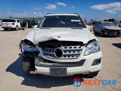 Piąte zdjęcie samochodu w środku: 2011 MERCEDES-BENZ ML 350 VIN:4JGBB5GBXBA643388 - miniatura