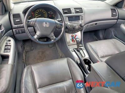 Zdjęcie 8 z 12 samochodu: 2006 HONDA ACCORD EX VIN:1HGCM66576A064192 - miniatura