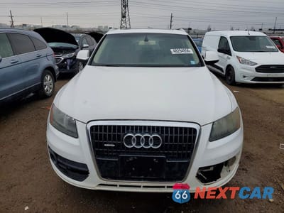 Piąte zdjęcie samochodu w środku: 2010 AUDI Q5 PREMIUM VIN:WA1CKAFPXAA077188 - miniatura