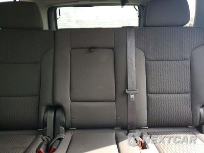 Zdjęcie 10 z 12 samochodu: 2015 CHEVROLET TAHOE C1500 LS VIN:1GNSCAKC8FR696437 - miniatura
