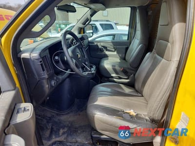 Zdjęcie 7 z 13 samochodu: 2019 CHEVROLET EXPRESS 2500 CARGO DELIVERY VAN VIN:1GCWGAFP9K1336775 - miniatura