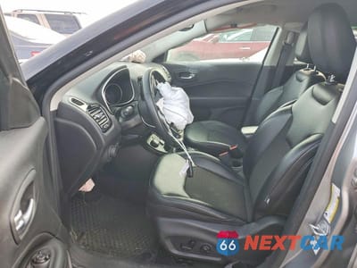 Zdjęcie 7 z 11 samochodu: 2021 JEEP COMPASS LATITUDE VIN:3C4NJDBB3MT567028 - miniatura