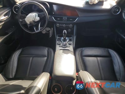 Zdjęcie 8 z 11 samochodu: 2024 ALFA ROMEO GIULIA TI VIN:ZARFAMBN4R7679997 - miniatura