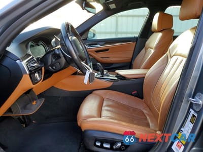 Zdjęcie 7 z 12 samochodu: 2019 BMW 530 I VIN:WBAJA5C55KWW23374 - miniatura