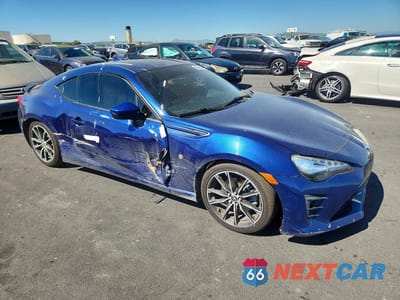Czwarte zdjęcie samochodu z boku: 2017 TOYOTA 86 BASE VIN:JF1ZNAA10H9711040 - miniatura