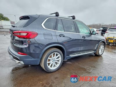 Trzecie zdjęcie samochodu z tyłu: 2020 BMW X5 XDRIVE40I VIN:5UXCR6C01L9C40581 - miniatura