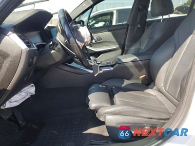 Zdjęcie 7 z 12 samochodu: 2019 BMW 330I VIN:WBA5R1C51KAJ99644 - miniatura