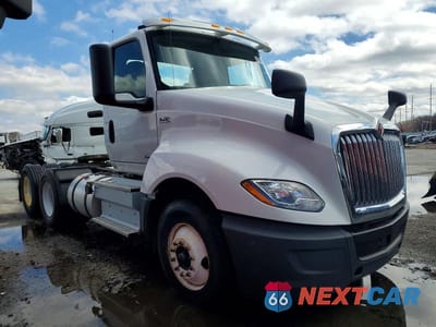 2019 INTERNATIONAL LT625 3HCDZTZR8KL566491 - główne zdjęcie licytacji z USA - miniatura