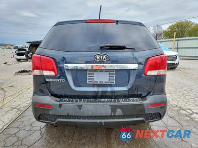 Zdjęcie 6 z 12 samochodu: 2013 KIA SORENTO LX VIN:5XYKTDA26DG345637 - miniatura