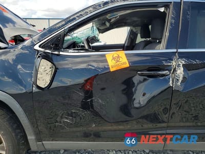 Zdjęcie 7 z 13 samochodu: 2019 TOYOTA HIGHLANDER LE VIN:5TDZARFH1KS050072 - miniatura