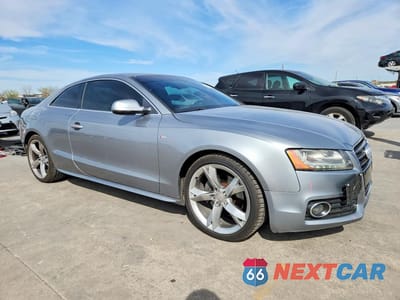 Czwarte zdjęcie samochodu z boku: 2010 AUDI A5 PRESTIGE VIN:WAUWKAFR8AA076347 - miniatura