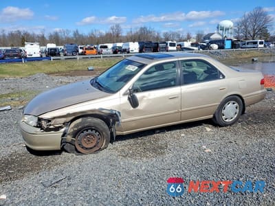 2000 TOYOTA CAMRY LE JT2BG22K3Y0523872 - główne zdjęcie licytacji z USA - miniatura