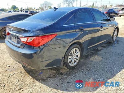 Trzecie zdjęcie samochodu z tyłu: 2011 HYUNDAI SONATA GLS VIN:5NPEB4AC7BH268145 - miniatura