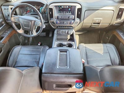 Zdjęcie 8 z 12 samochodu: 2017 GMC SIERRA K1500 DENALI VIN:3GTU2PEJ3HG209858 - miniatura
