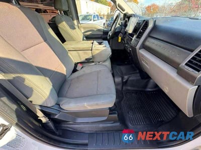 Piąte zdjęcie samochodu w środku: 2017 FORD F350 SUPER DUTY VIN:1FT8W3DT7HED16940 - miniatura