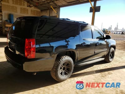 Trzecie zdjęcie samochodu z tyłu: 2014 GMC YUKON XL C1500 SLT VIN:1GKS1KE0XER189046 - miniatura