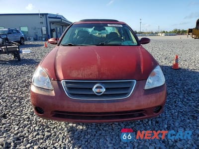 Piąte zdjęcie samochodu w środku: 2004 NISSAN ALTIMA 2.5 VIN:1N4AL11D74C184849 - miniatura