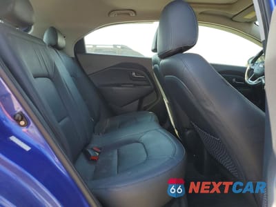 Zdjęcie 10 z 13 samochodu: 2012 KIA RIO 5-DOOR SX VIN:KNADN5A39C6036504 - miniatura