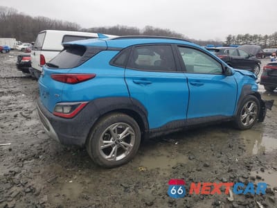 Trzecie zdjęcie samochodu z tyłu: 2023 HYUNDAI KONA SEL VIN:KM8K6CAB7PU953294 - miniatura
