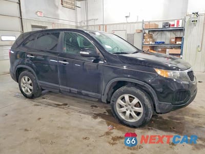 Czwarte zdjęcie samochodu z boku: 2012 KIA SORENTO LX VIN:5XYKT3A19CG193093 - miniatura