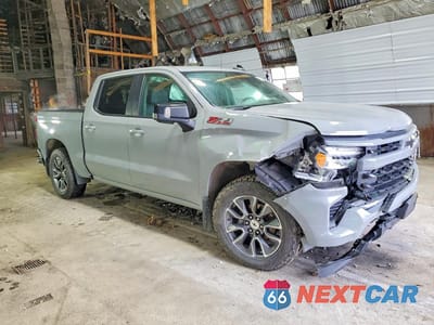 Czwarte zdjęcie samochodu z boku: 2024 CHEVROLET SILVERADO K1500 RST VIN:2GCUDEED5R1246297 - miniatura