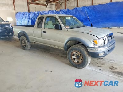 Czwarte zdjęcie samochodu z boku: 2004 TOYOTA TACOMA V6 VIN:5TEWN72N74Z374155 - miniatura