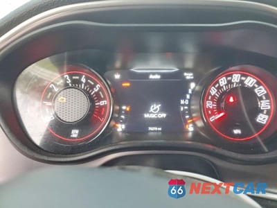 Zdjęcie 9 z 11 samochodu: 2022 DODGE CHALLENGER SXT VIN:2C3CDZAG5NH260905 - miniatura