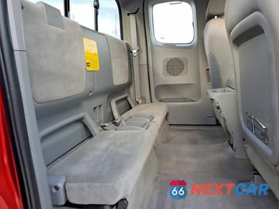 Zdjęcie 10 z 11 samochodu: 2008 TOYOTA TACOMA V6 VIN:5TEUU42NX8Z517615 - miniatura