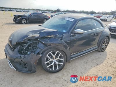 2018 VOLKSWAGEN BEETLE DUNE 3VWSD7AT1JM710843 - główne zdjęcie licytacji z USA - miniatura