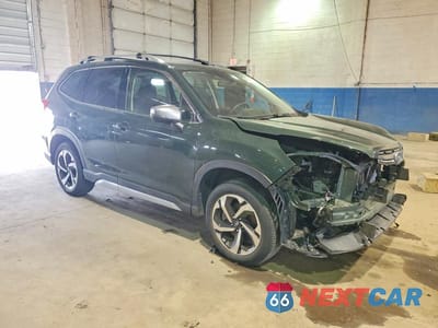 Czwarte zdjęcie samochodu z boku: 2023 SUBARU FORESTER TOURING VIN:JF2SKARC6PH426228 - miniatura