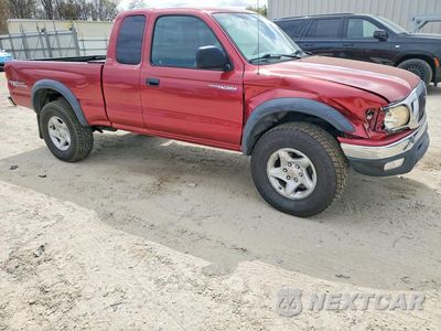 Czwarte zdjęcie samochodu z boku: 2004 TOYOTA TACOMA V6 VIN:5TEWN72N04Z329042 - miniatura