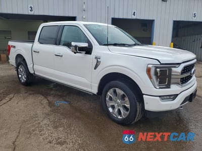 Czwarte zdjęcie samochodu z boku: 2022 FORD F150 SUPERCREW VIN:1FTFW1E53NFB49641 - miniatura