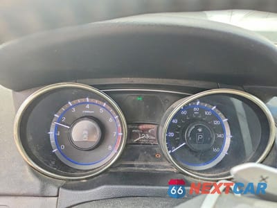 Zdjęcie 9 z 13 samochodu: 2013 HYUNDAI SONATA VIN:5NPEC4AB0DH514525 - miniatura