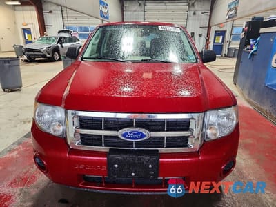 Piąte zdjęcie samochodu w środku: 2011 FORD ESCAPE XLS VIN:1FMCU9C79BKC03065 - miniatura