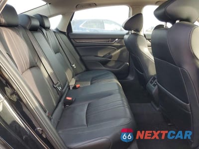 Zdjęcie 10 z 13 samochodu: 2018 HONDA ACCORD VIN:1HGCV1F90JA077362 - miniatura