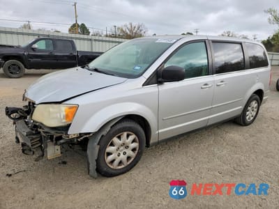 2009 CHRYSLER TOWN & COUNTRY LX 2A8HR44E29R656234 - główne zdjęcie licytacji z USA - miniatura