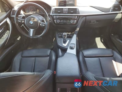 Zdjęcie 8 z 12 samochodu: 2018 BMW 330 XI VIN:WBA8D9G5XJNU71345 - miniatura