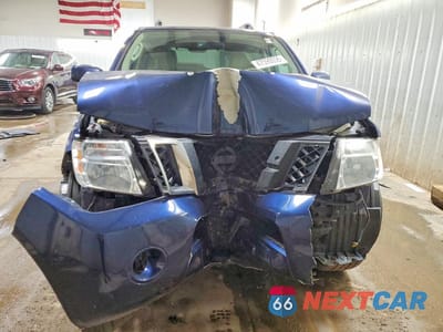 Piąte zdjęcie samochodu w środku: 2010 NISSAN PATHFINDER S VIN:5N1AR1NB0AC622295 - miniatura