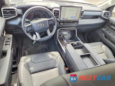 Zdjęcie 8 z 12 samochodu: 2023 TOYOTA TUNDRA SR5 VIN:5TFLA5DB5PX116752 - miniatura
