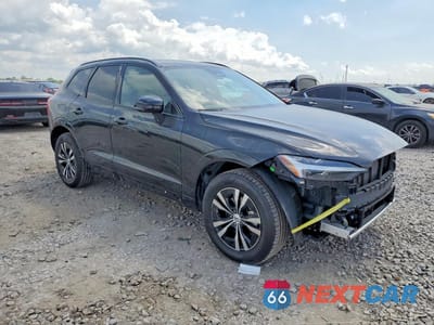 Czwarte zdjęcie samochodu z boku: 2025 VOLVO XC60 CORE VIN:YV4M12RJ3S1190294 - miniatura